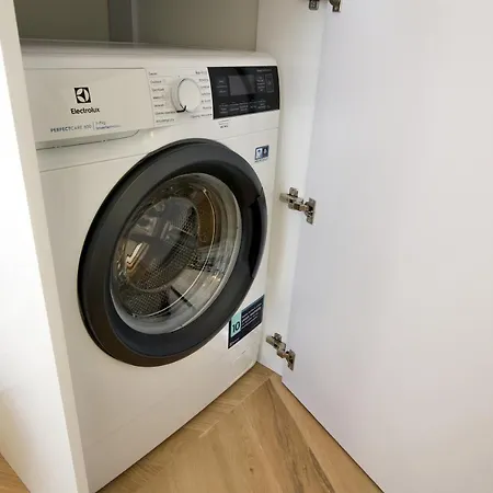 Botaniq #free Parking