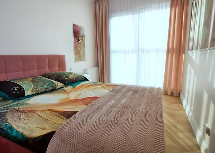 Botaniq #free Parking